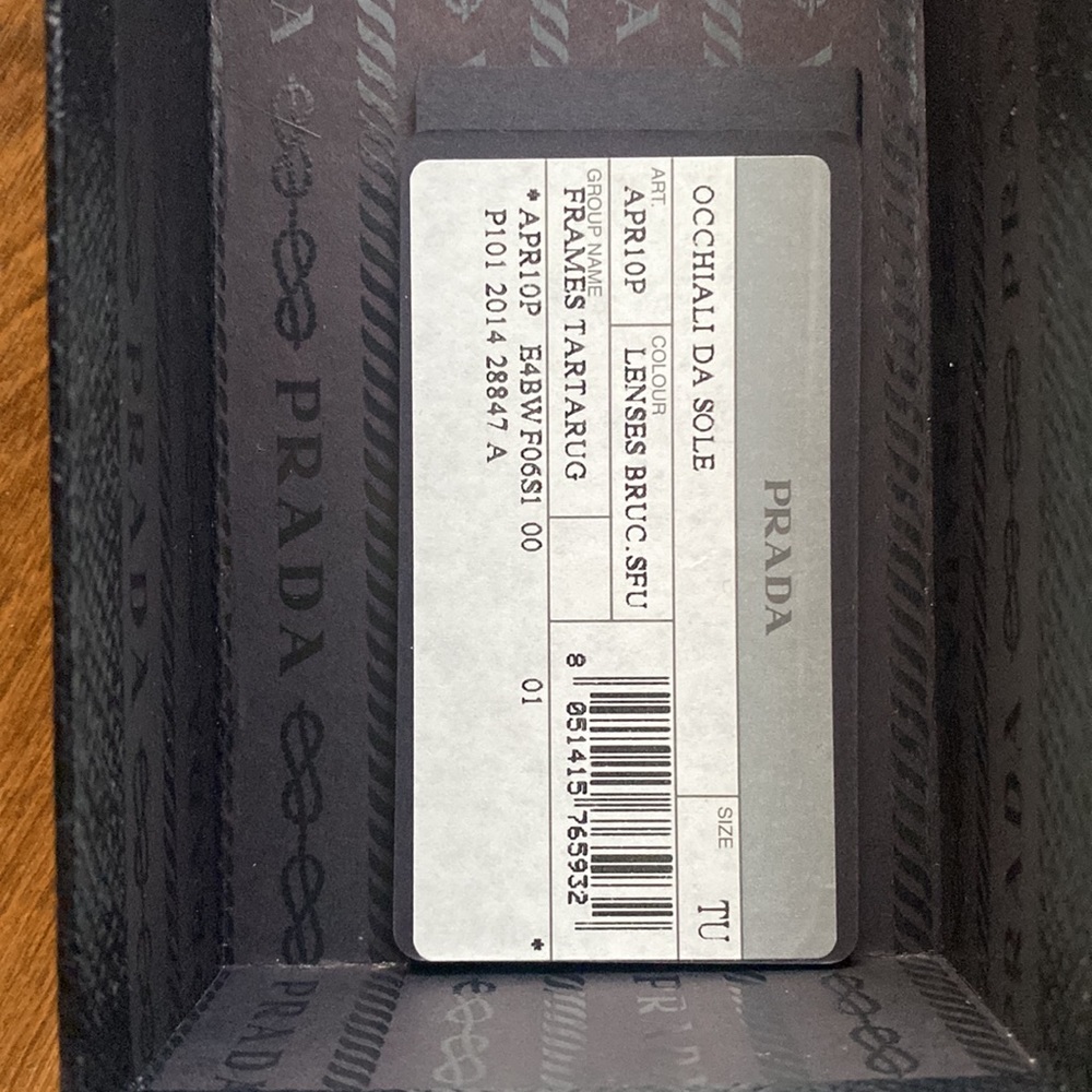 Prada sunglasses; tortoise frames; original case and box unisex - Picture 5 of 13